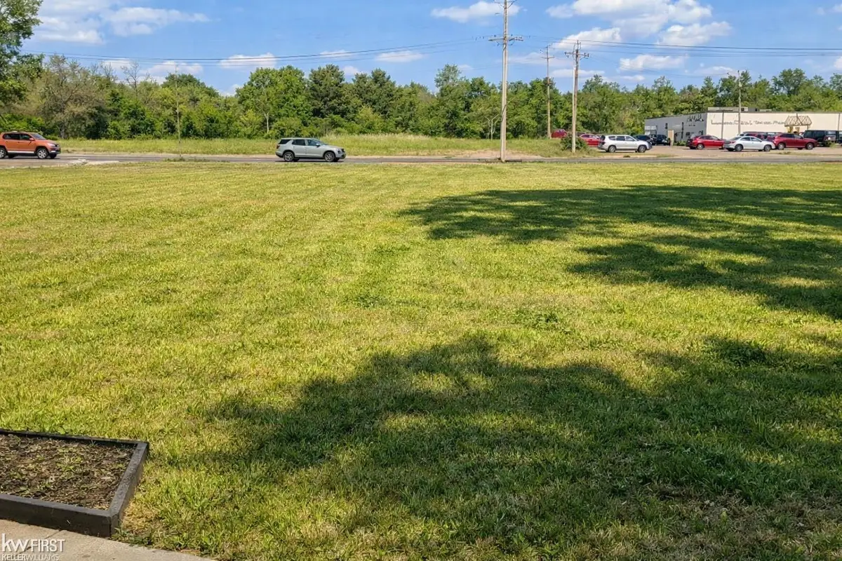 3006 S Dort HWY, Flint, MI 48507 - #1