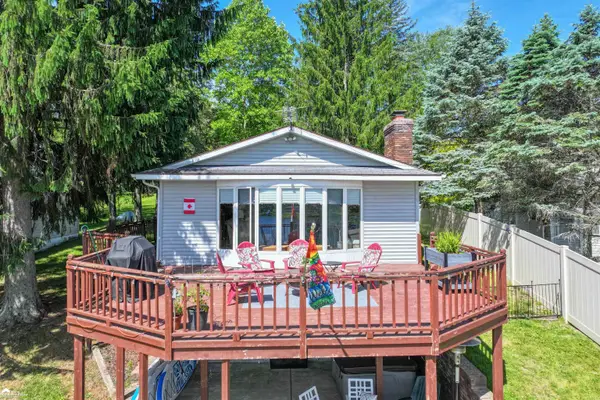 6300 Bullard RD, Fenton, MI 48430