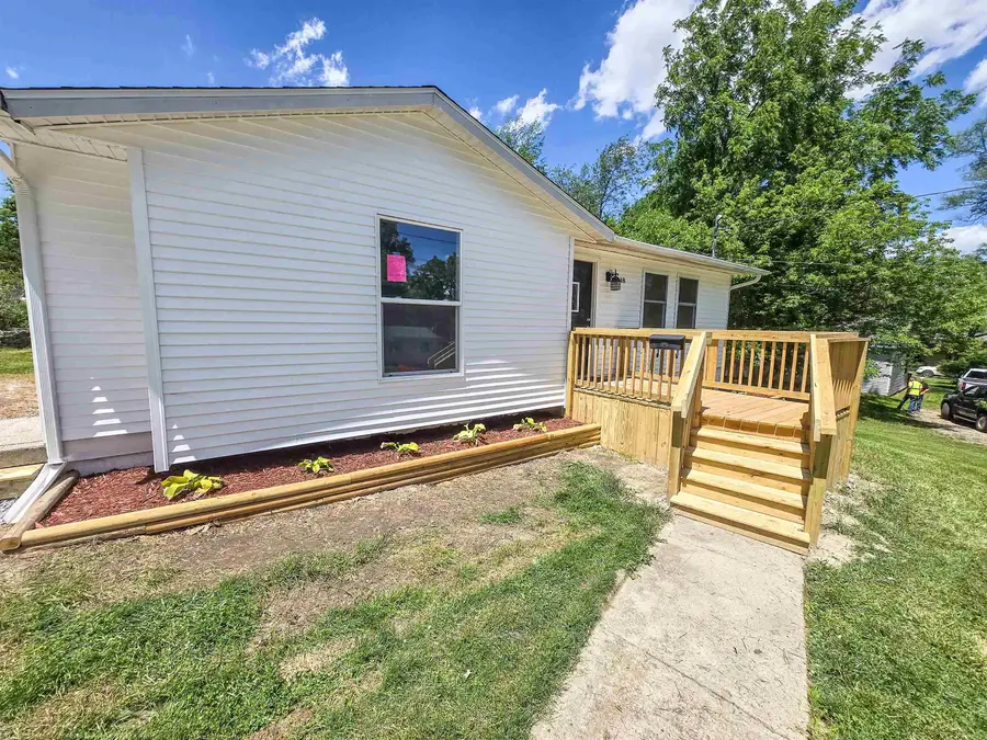 848 Alger ST, Owosso, MI 48867 - #2
