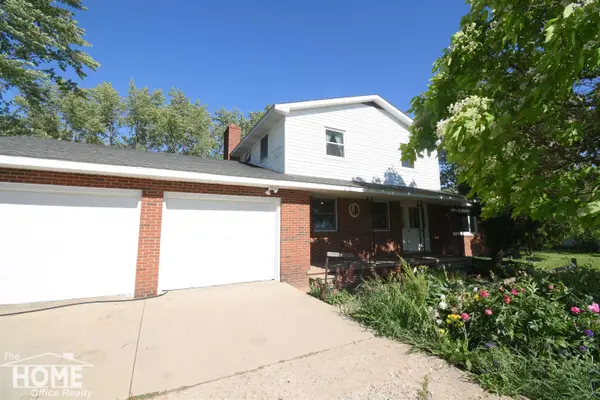 6923 S Byron RD, Durand, MI 48429