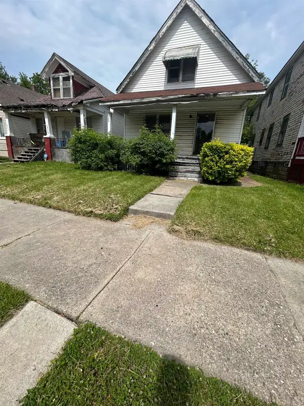 5338 Cadillac AVE, Detroit, MI 48213