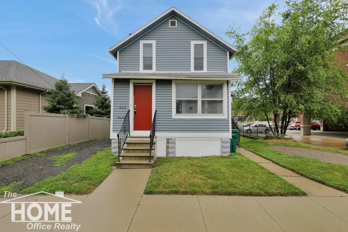422 Clinton ST, Owosso, MI 48867 - #1