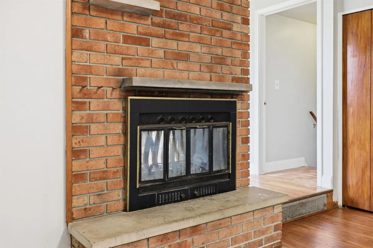929 Springview DR, Flushing, MI 48433 - #1