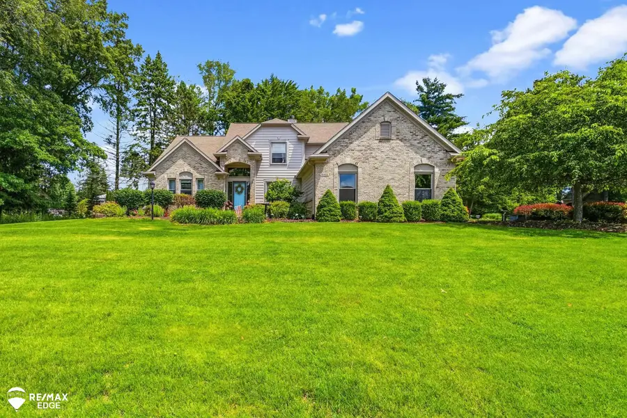 3311 Peregrine WAY, Howell, MI 48843 - #3