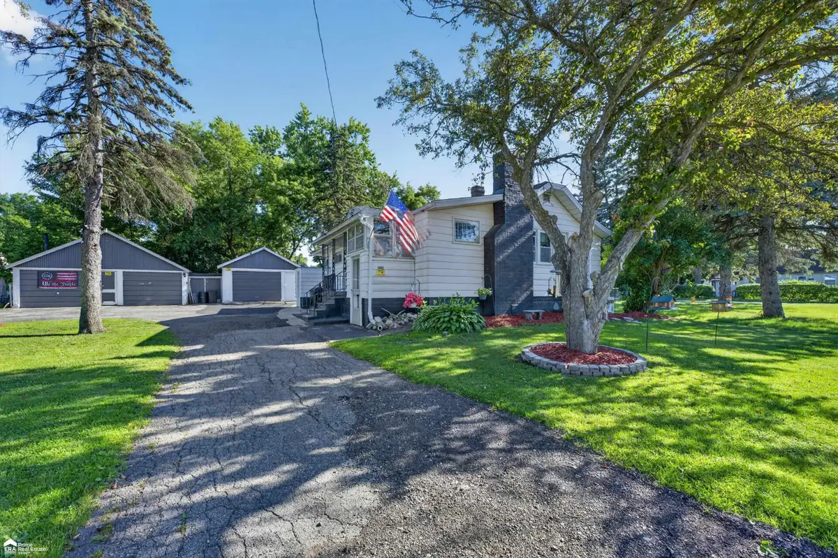 1442 Natalie DR, Burton, MI 48529 - #1