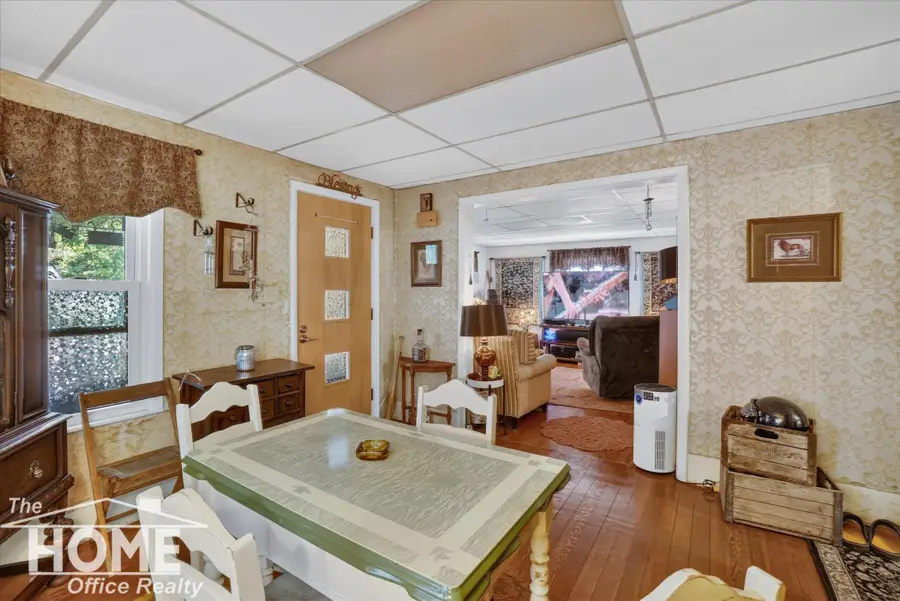 801 Michigan AVE, Owosso, MI 48867 - #2