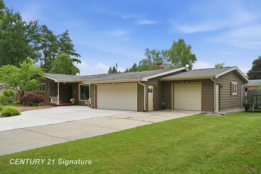 1226 Clearview DR, Flushing, MI 48433 - #3