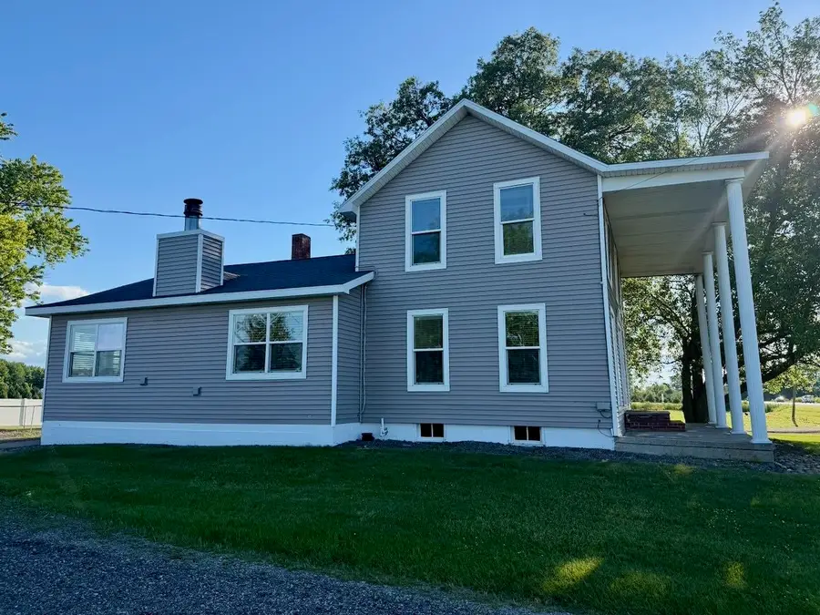 5577 Peet RD, Chesaning, MI 48616 - #2