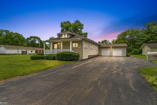 1018 Mildred ST, Flushing, MI 48433