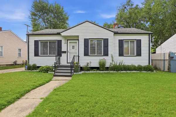 1613 Berrywood LN, Flint, MI 48507