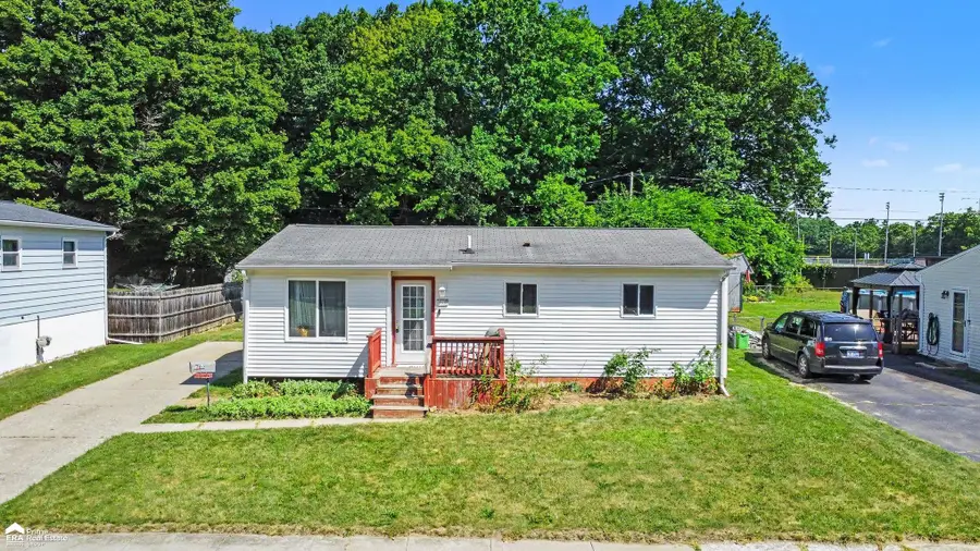 565 Clarion ST, Clio, MI 48420 - #2