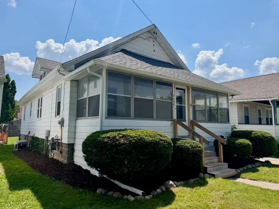 2338 N Charles ST, Saginaw, MI 48602 - #3