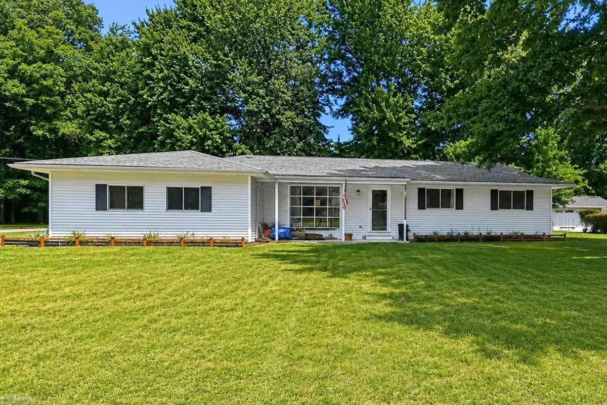 4141 Triwood RD, Bridgeport, MI 48722 - #1