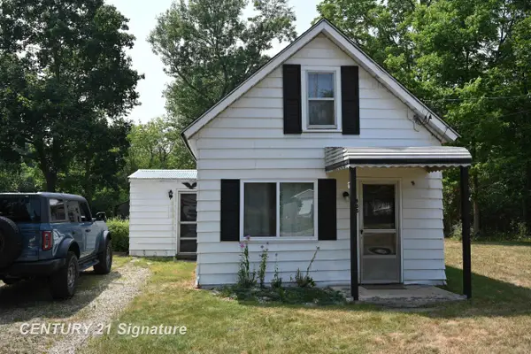 455 Deland RD, Flushing, MI 48433