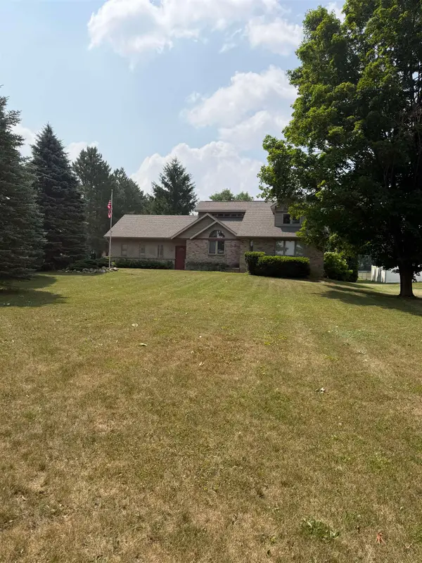 6496 E Carpenter RD, Flint, MI 48506