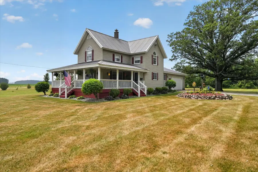 18500 Stuart RD, Chesaning, MI 48616 - #2