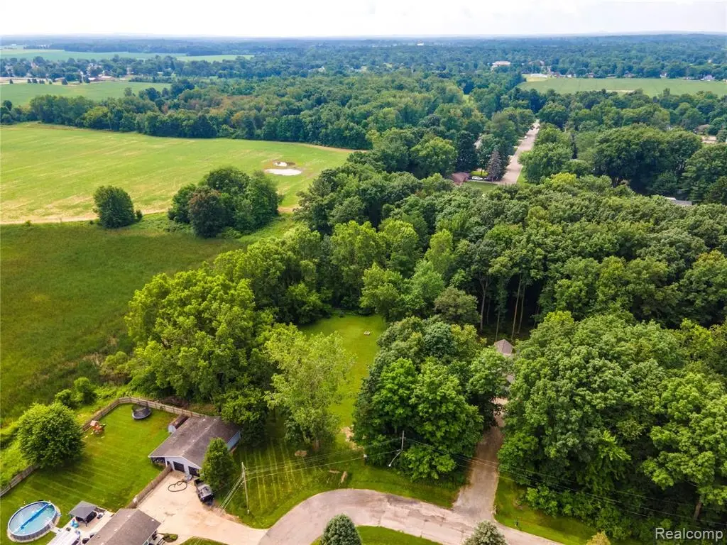 00 Schoolcraft DR, Davison, MI 48423 - #1