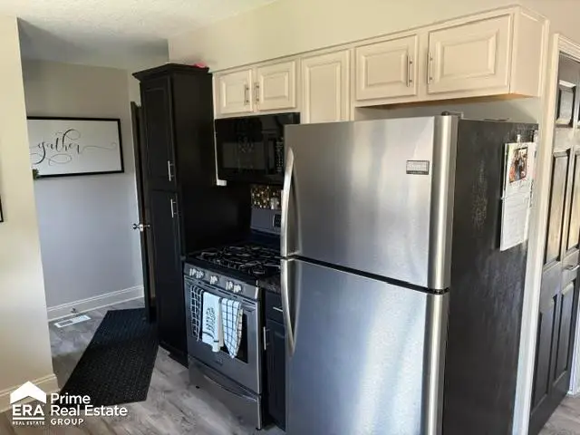5521 Meadowcrest DR, Flint, MI 48532 - #3