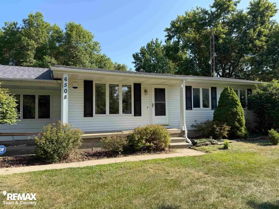 6508 Chicago RD, Flushing, MI 48433 - #3