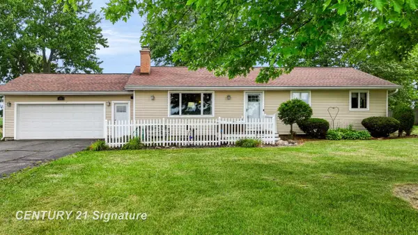 455 S Vernon RD, Corunna, MI 48817