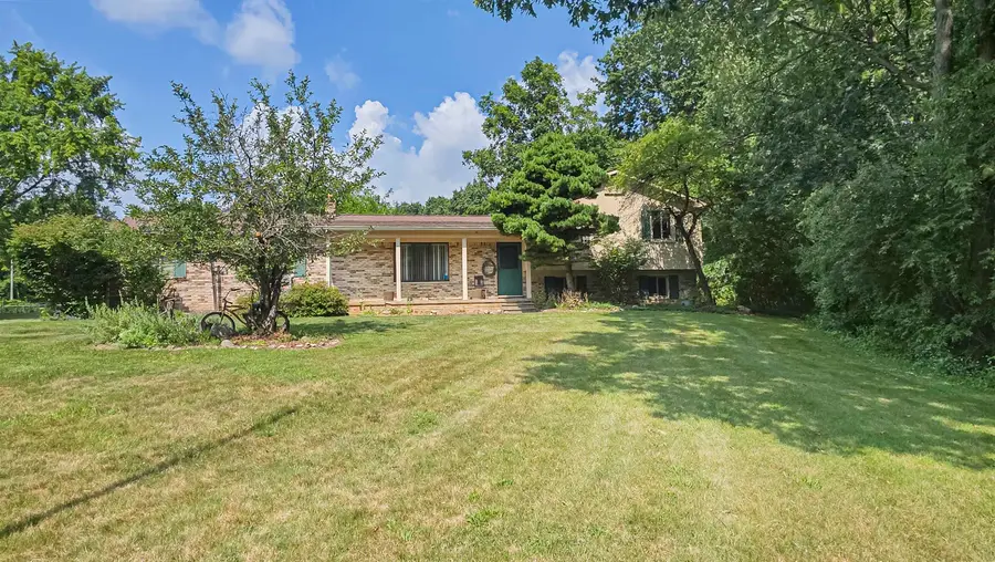 9501 Fish Lake RD, Holly, MI 48442 - #2
