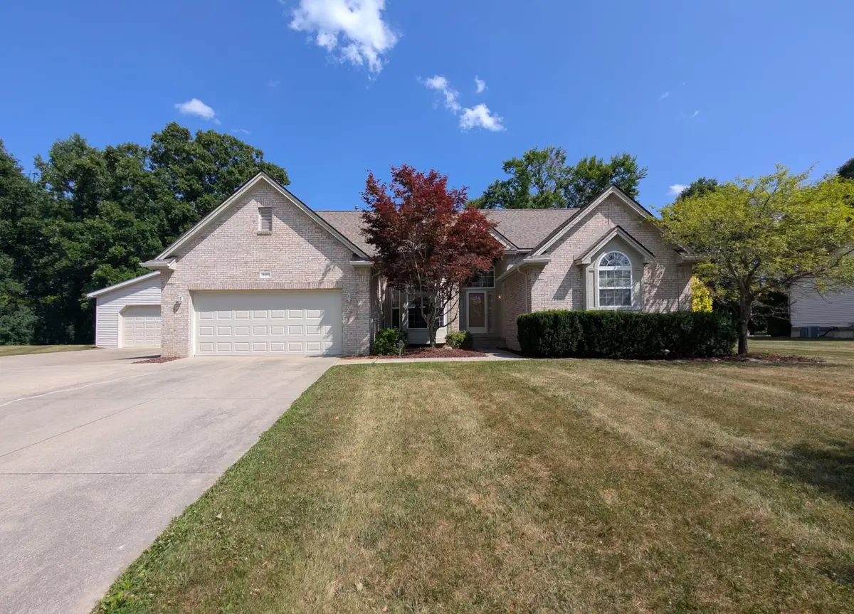 5273 Sequoia CT, Burton, MI 48439 - #1