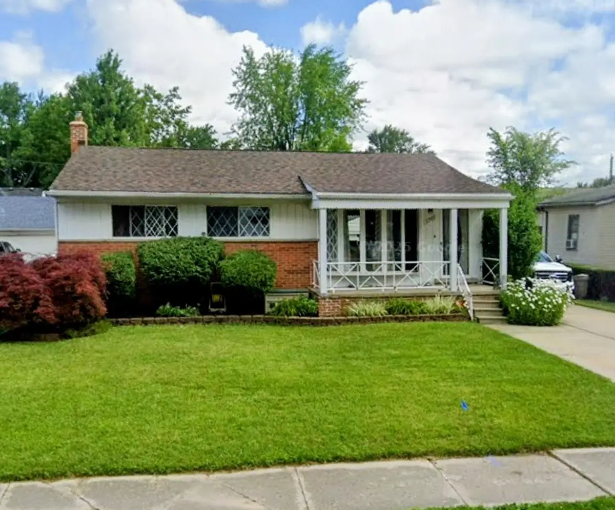 31764 Brown ST, Garden City, MI 48135 - #1