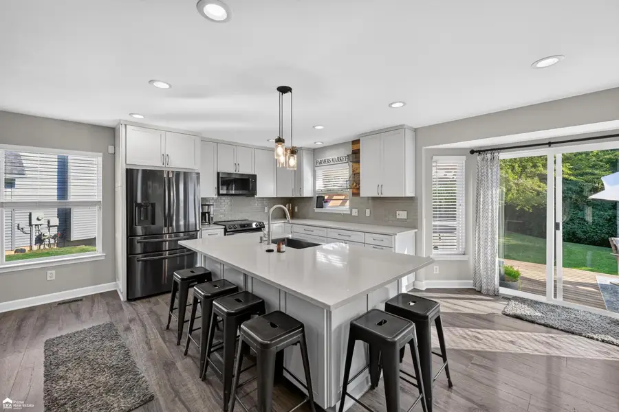 7504 Wicklow North DR, Davison, MI 48423 - #3