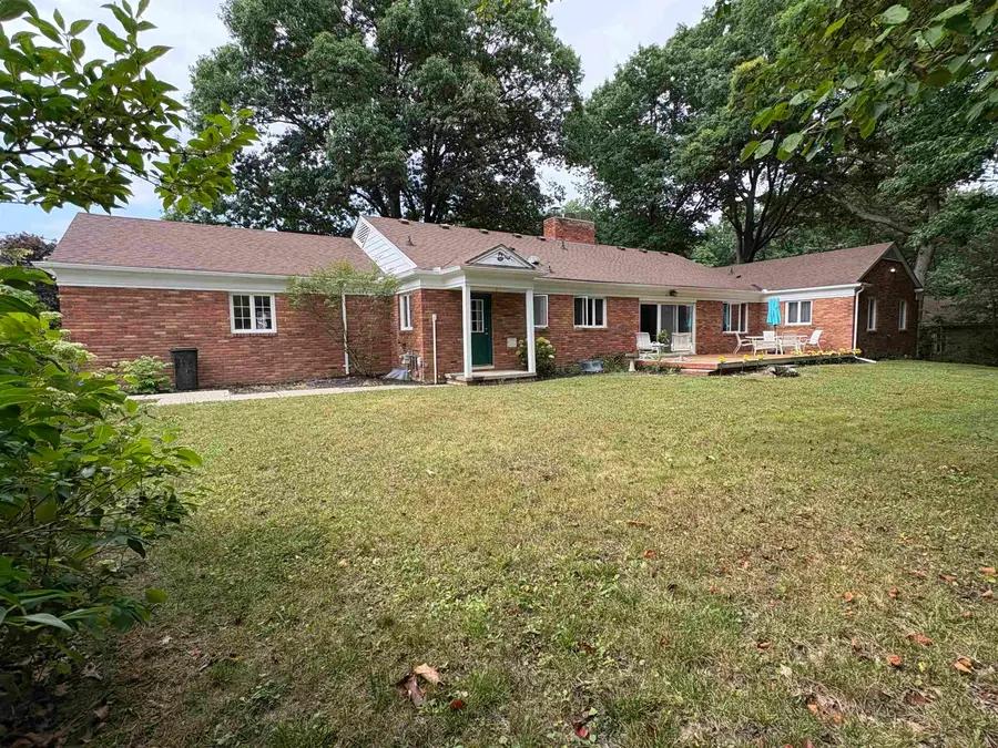 1402 Woodslea ST, Flint, MI 48507 - #3