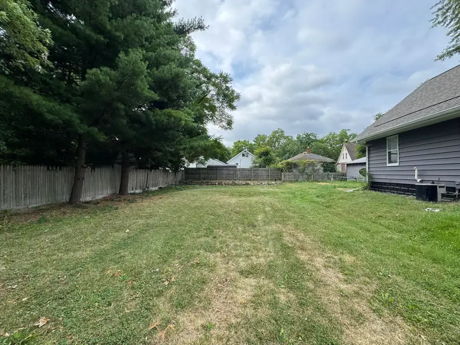 2302 Missouri AVE, Flint, MI 48506 - #3