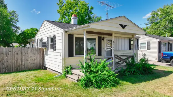 2210 Williamson AVE, Burton, MI 48529