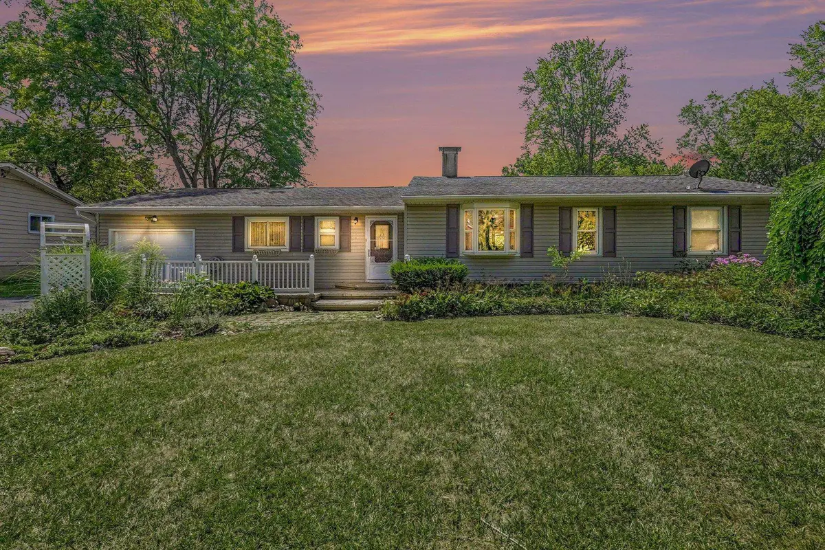 5486 Lippincott BLVD, Burton, MI 48519 - #1