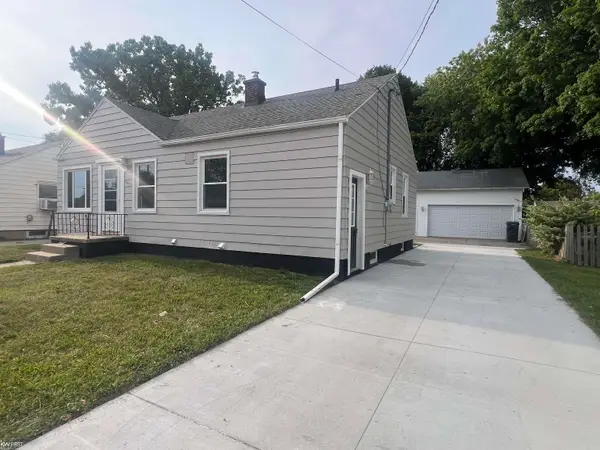 3922 Hogarth AVE, Flint, MI 48532