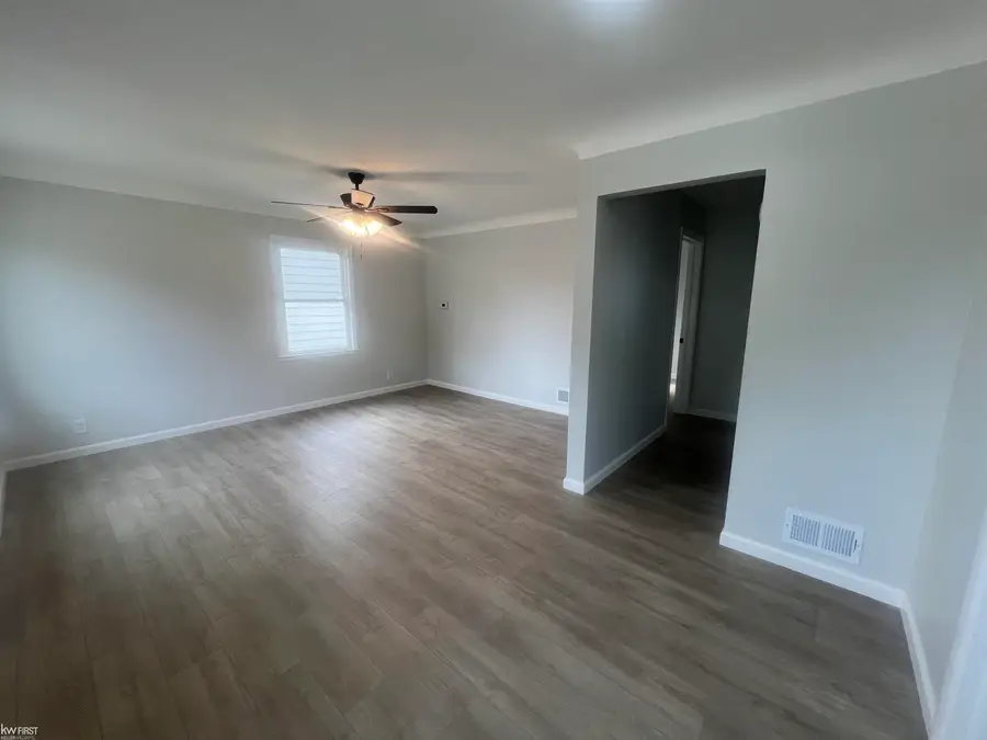 3922 Hogarth AVE, Flint, MI 48532 - #3