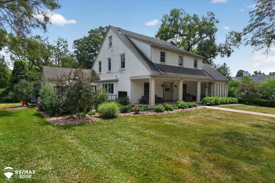 2741 Westwood PKWY, Flint, MI 48503 - #2