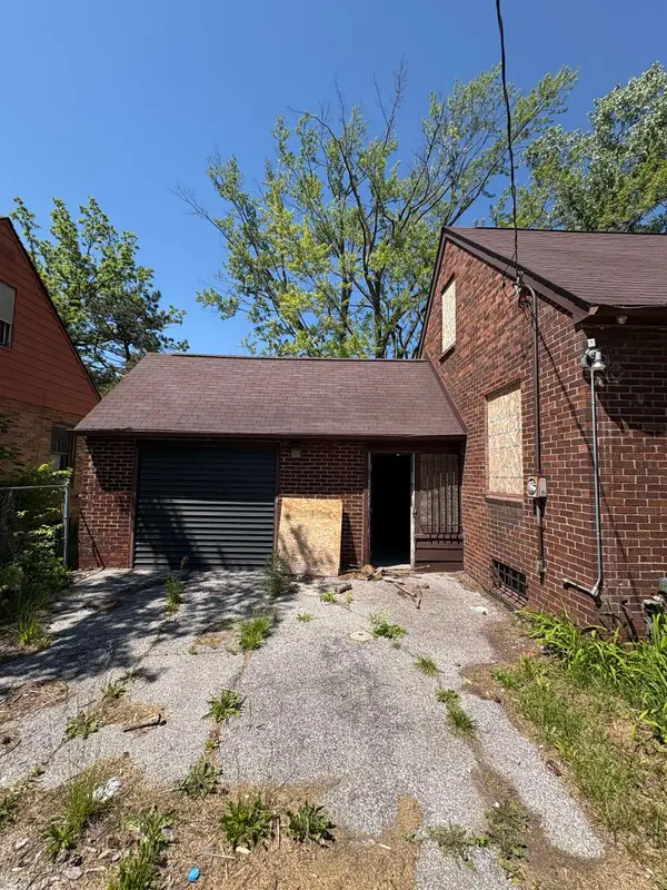 726 W Pasadena AVE, Flint, MI 48504