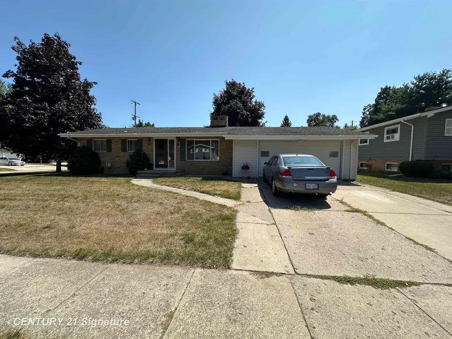 412 Chestnut ST, Flushing, MI 48433 - #2
