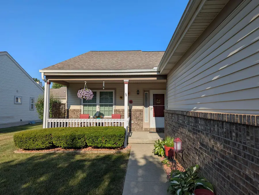 12436 Pagels Dr DR, Grand Blanc, MI 48439 - #3