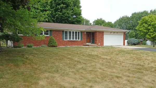 723 Sunflower DR, Chesaning, MI 48616