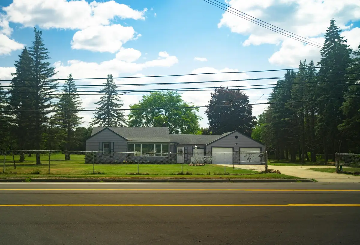 3467 Grand Blanc RD, Mundy, MI 48473 - #1