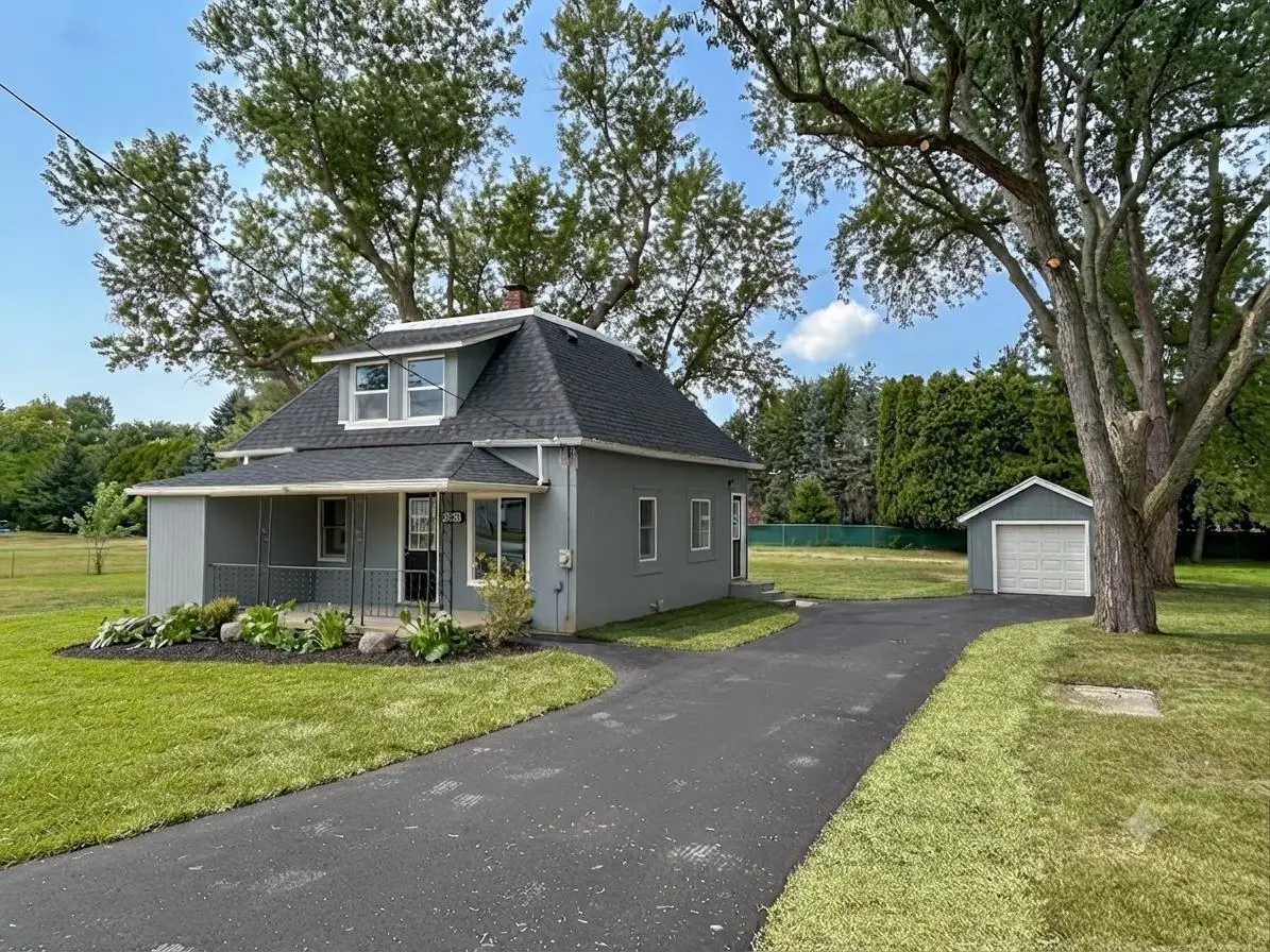 9133 Perry RD, Atlas, MI 48411 - #1