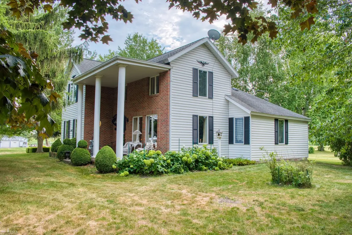 5248 S Bancroft RD, Durand, MI 48429 - #1