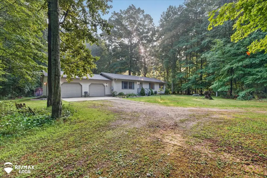 4883 Little Cedar Creek DR, Attica, MI 48412 - #2