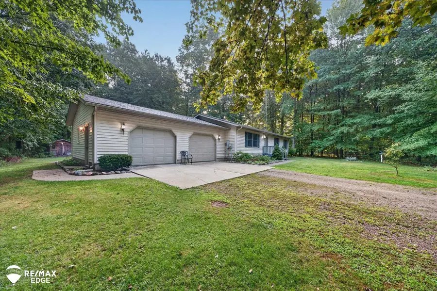 4883 Little Cedar Creek DR, Attica, MI 48412 - #3