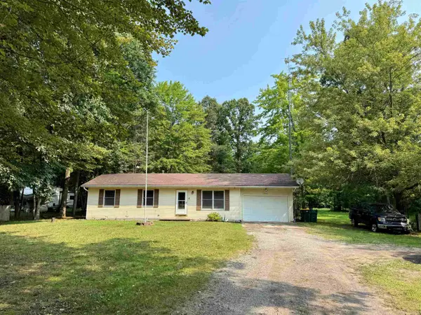 1365 E Burt RD, Burt, MI 48417