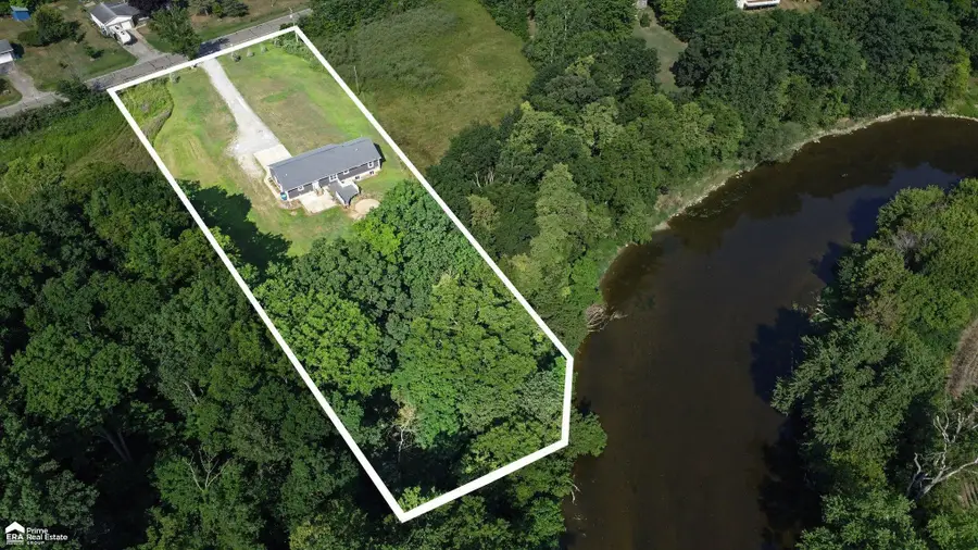 13504 Seymour RD, Montrose, MI 48457 - #2