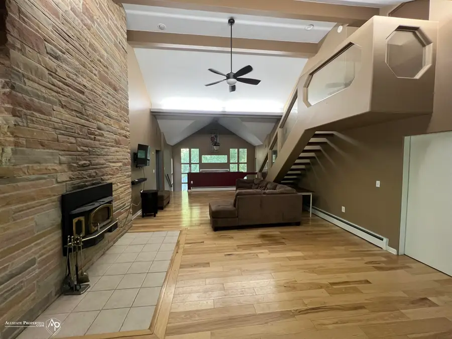 210 Elmwood DR, Davison, MI 48423 - #3