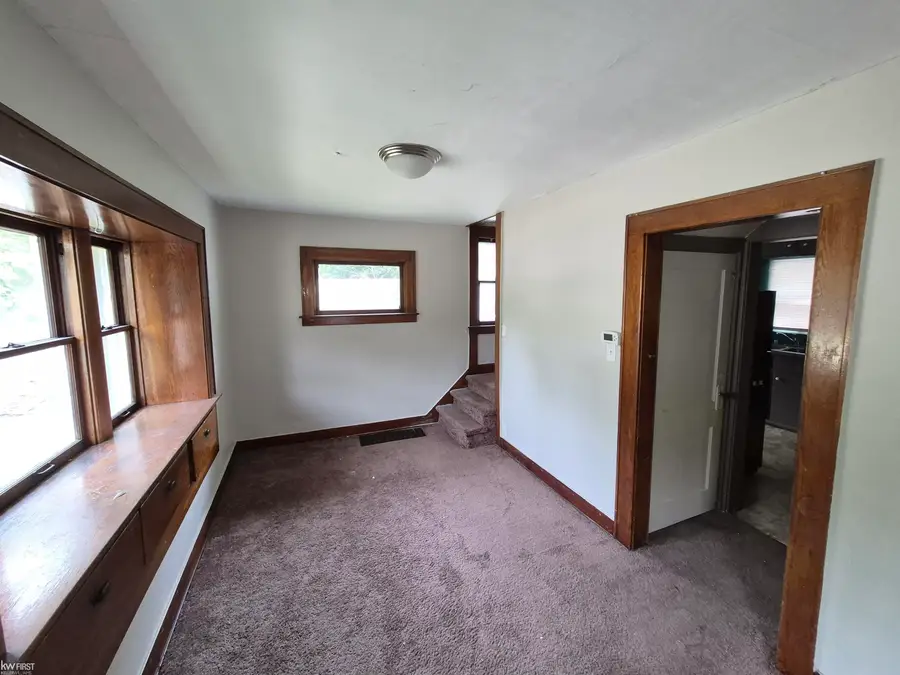 601 Lathrop ST, Lansing, MI 48912 - #3