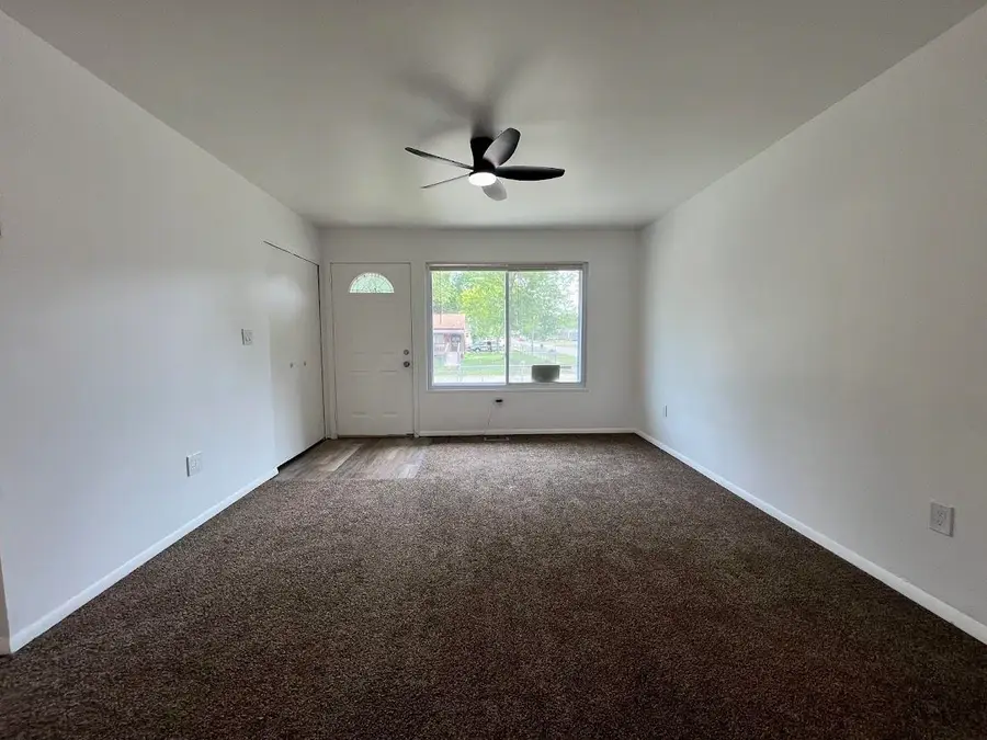 6155 Natchez DR, Beecher, MI 48458 - #3