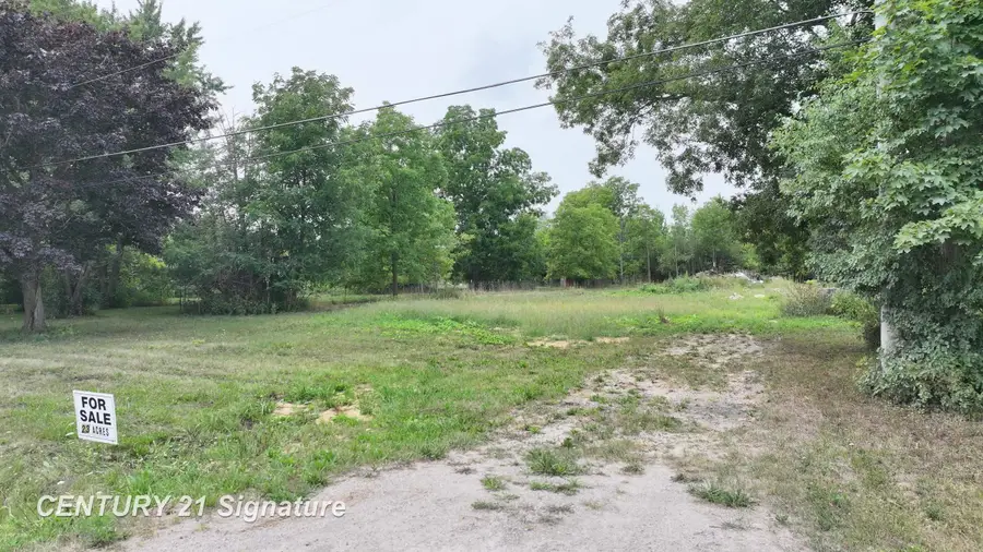 8345 N Jennings RD, Mount Morris, MI 48458 - #2